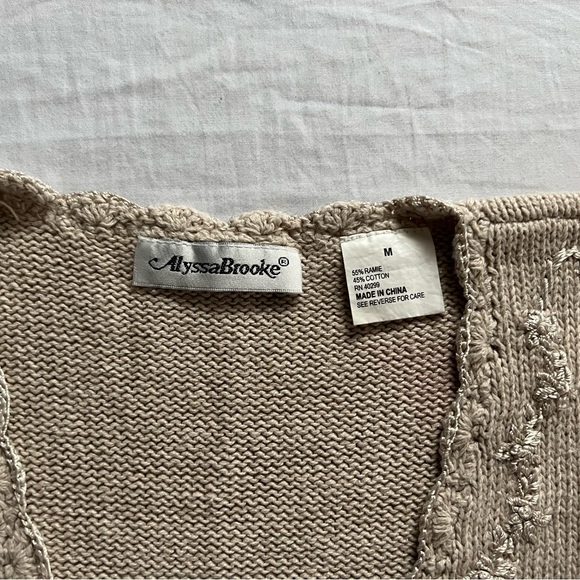 Beige vintage vest size Med - Picture 2 of 3